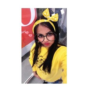 Meet your Posher, Lore